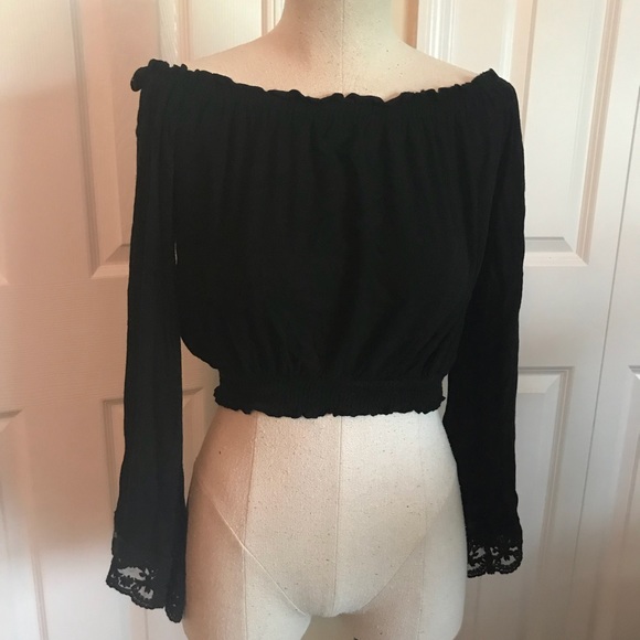 Forever 21 Tops - Off the shoulder crop top